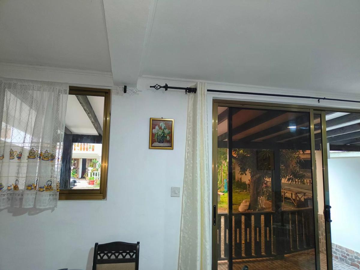 Alpha & Omega Apartment Seychelles Beau Vallon  Esterno foto