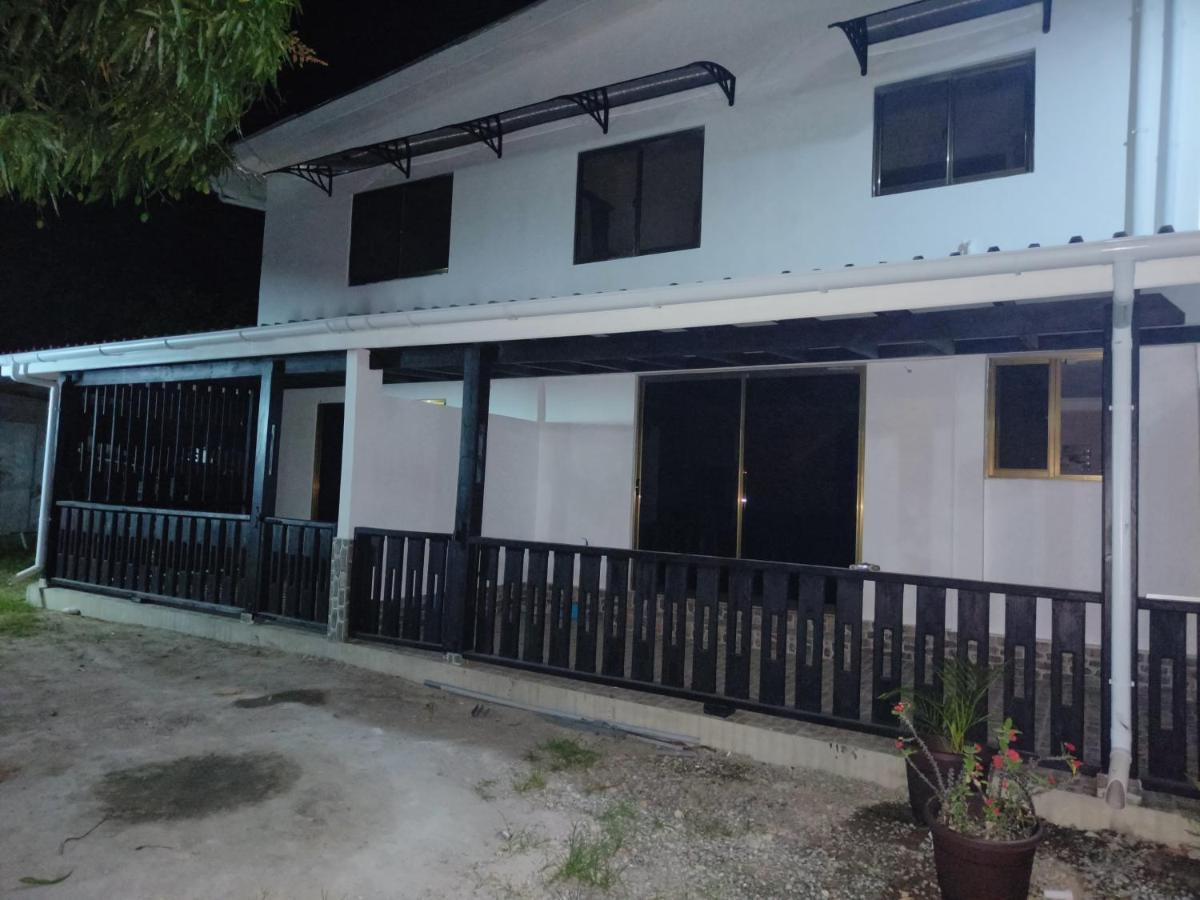 Alpha & Omega Apartment Seychelles Beau Vallon  Esterno foto